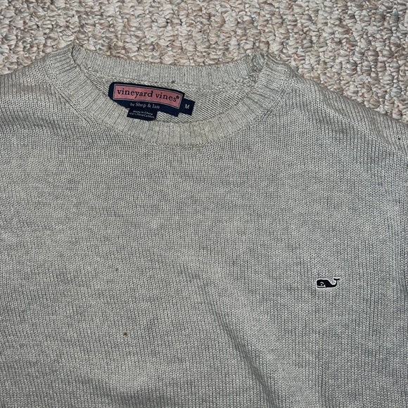 Vineyard Vines Sweater - Picture 2 of 2